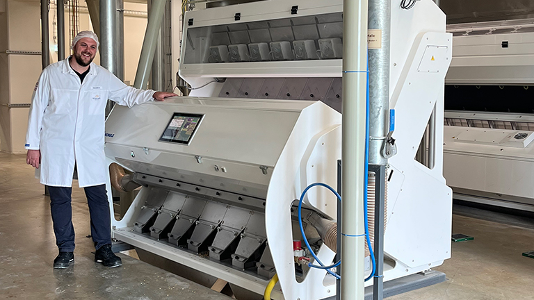 SEA.IQ Sorter ottico con operatore